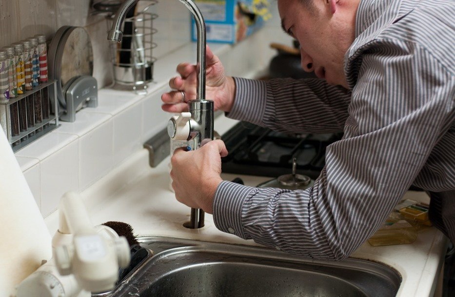 Fixing faucet